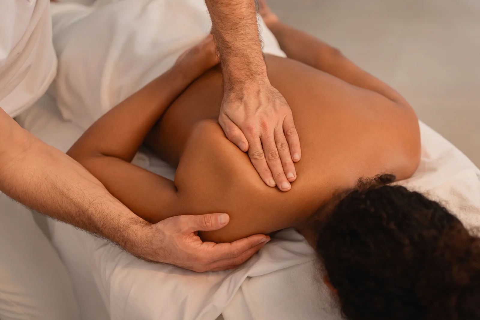 Full Body Massage at Aevum Health, Goregaon West